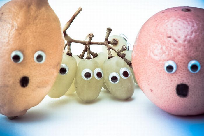عکس خنده دار : ساخت شکلک های جالب با میوه ها